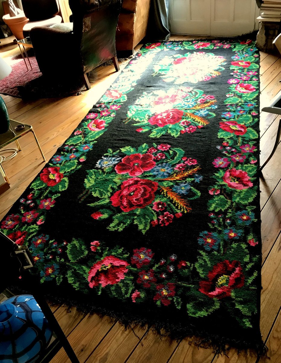 ROUMANIE : "IMPORTANT TAPIS A DECOR FLORAL"-photo-3