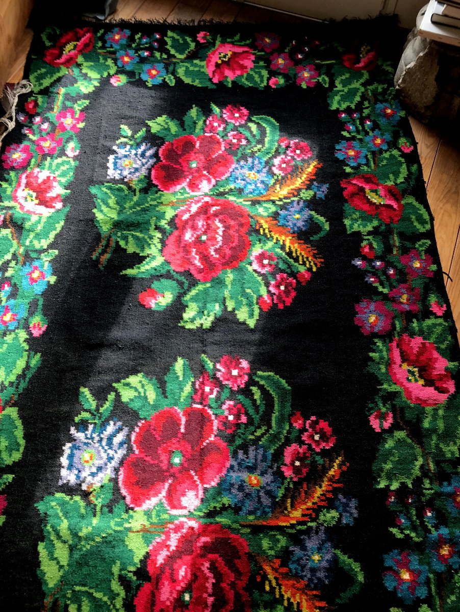 Romania : "important Carpet With Floral Decor"-photo-4