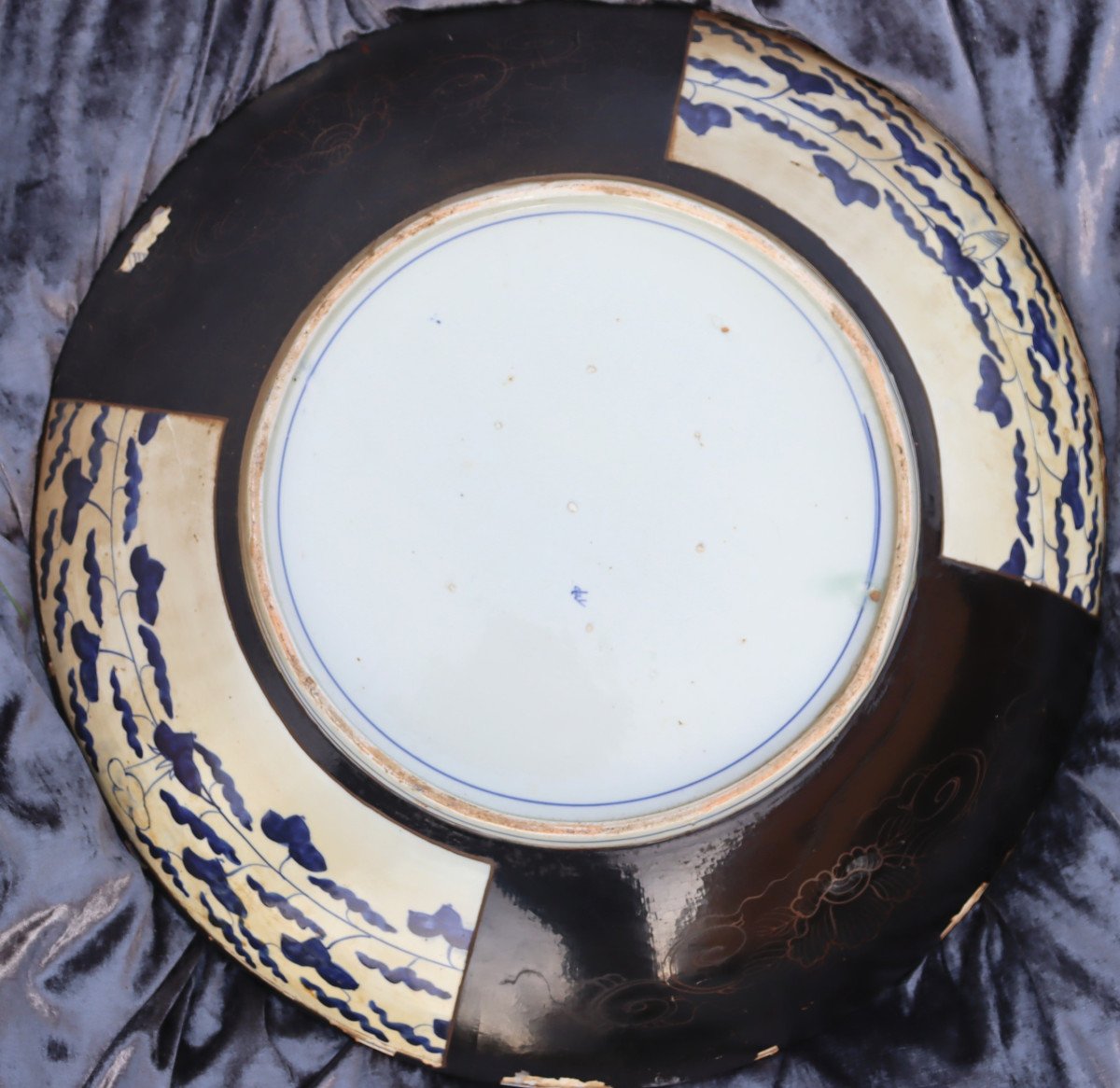 Japan Late 19th C. (meiji Era) : "huge Lacquered Porcelain Dish Ii"-photo-2