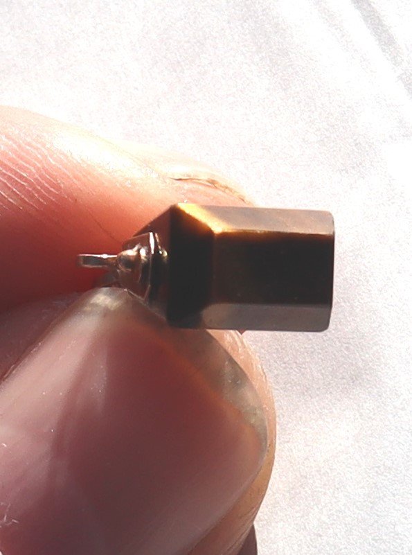 INTAILLE SUR OEIL DE TIGRE MONTEE OR : "PROFIL D'HOMME CASQUE"-photo-1