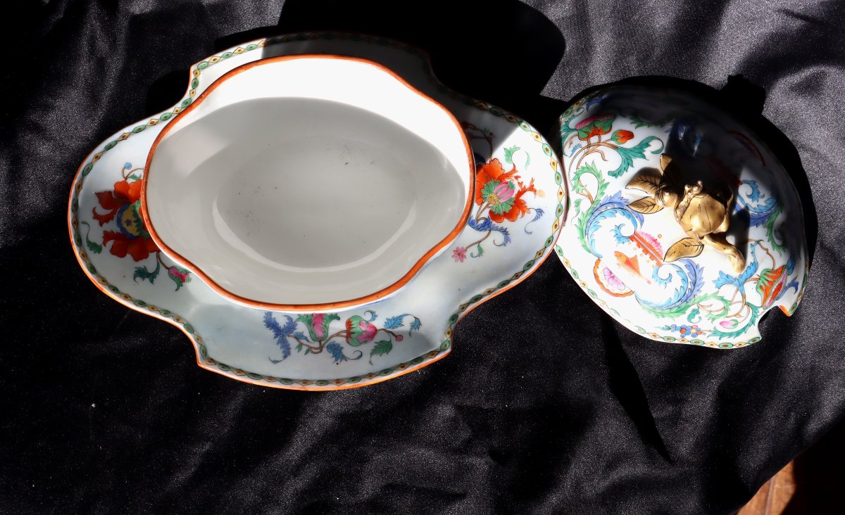 EUROPE XIXe DANS LE GOÛT DE LA CHINE : "LEGUMIER EN PORCELAINE"-photo-3