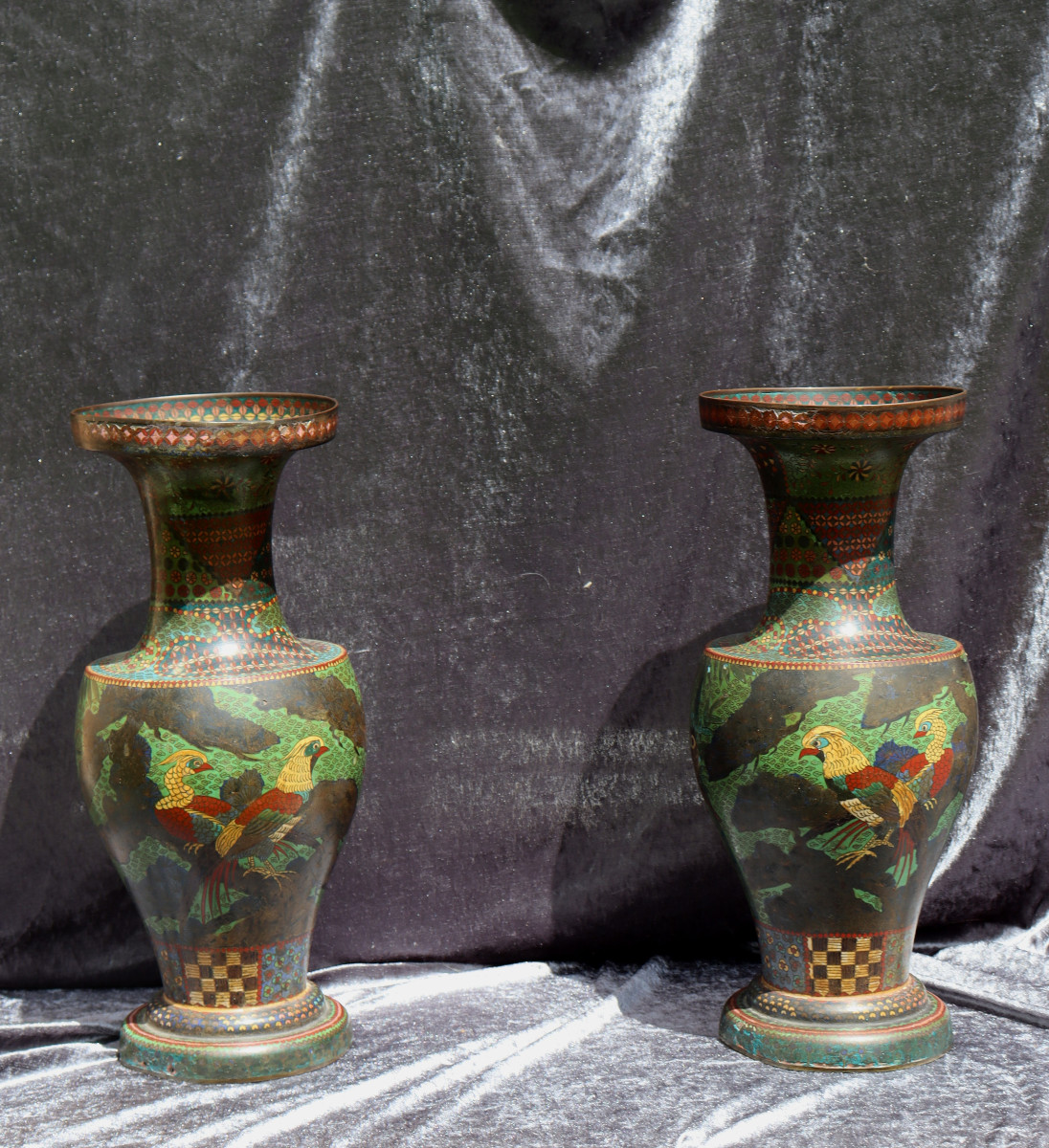 Japan XIXth : "spectacular Pair Of Cloisonne Enamel Vases"