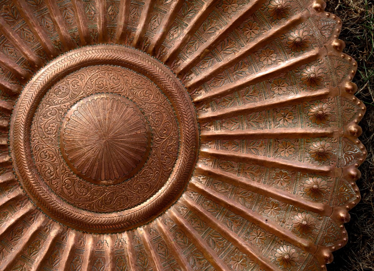 "large Chiseled Moroccan Copper Tray"-photo-2