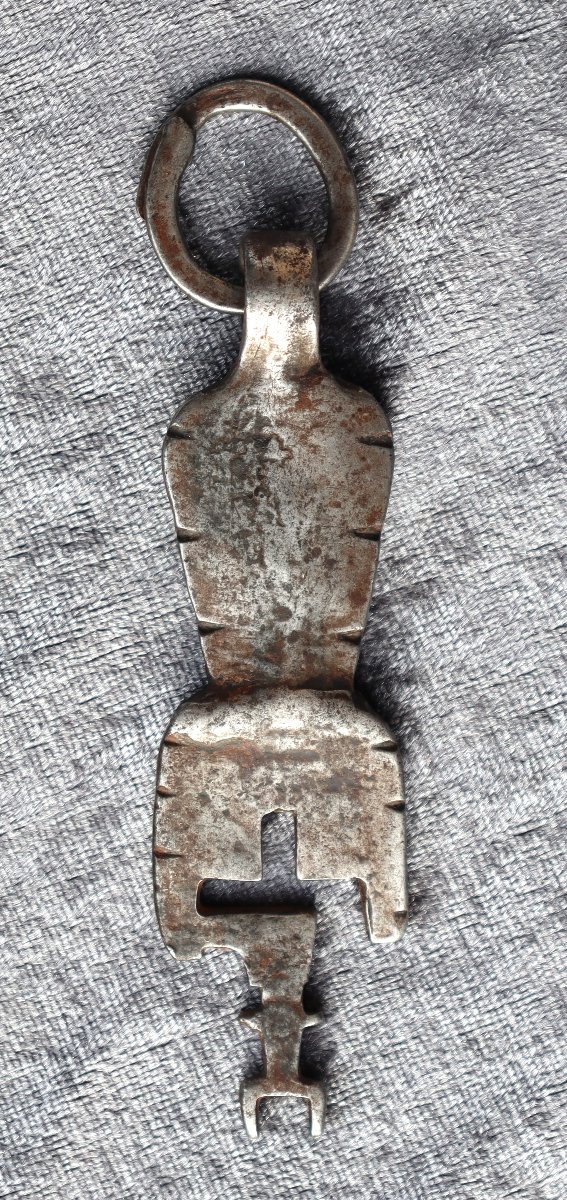 "india Or Tibet : Ancient Temple Key"