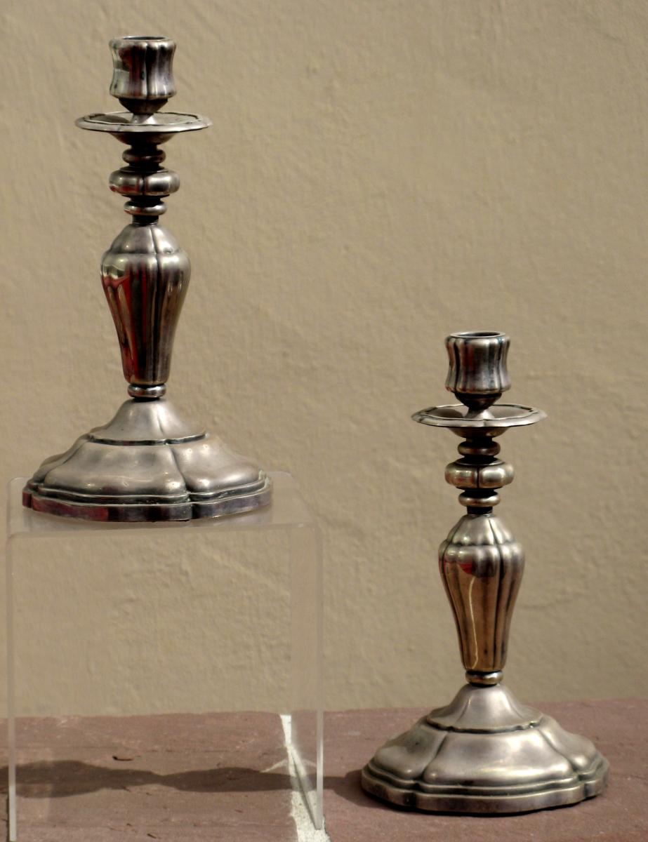 Saint-medard : Pair Of Bougeoirs Metal Silver