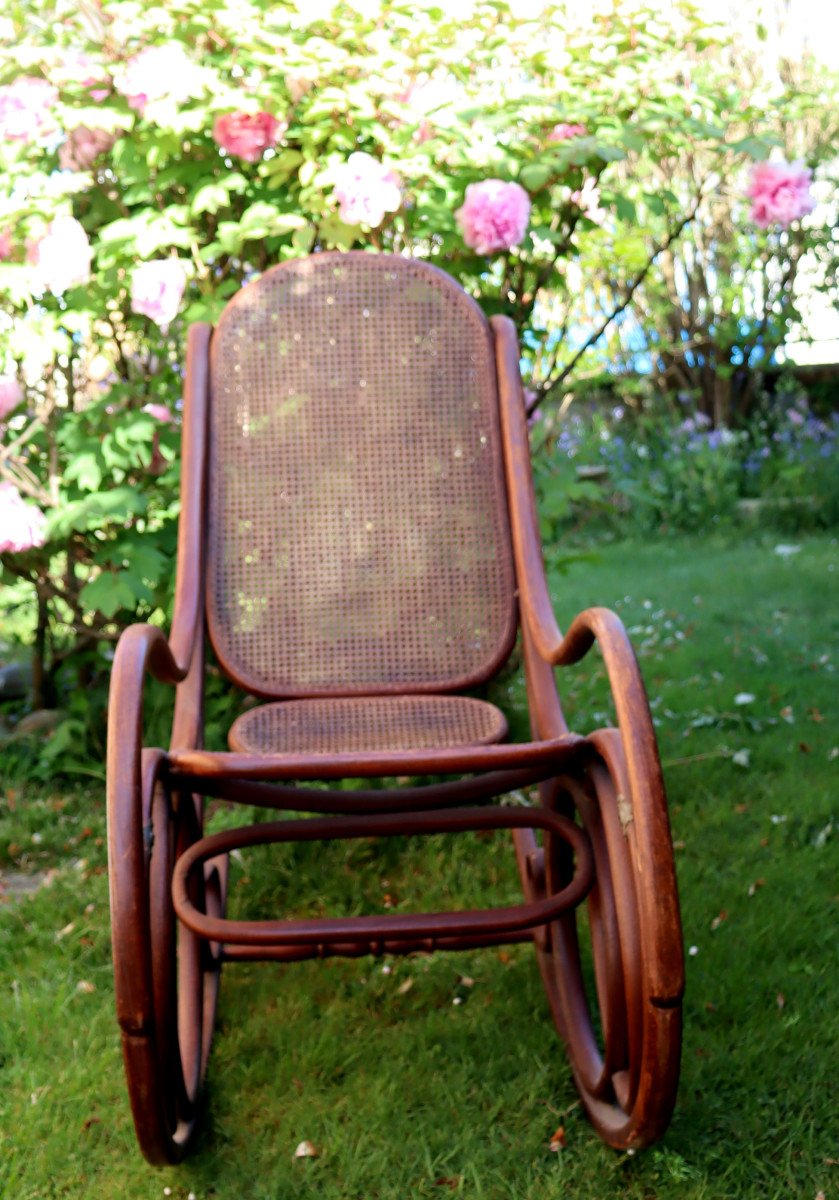 THONET FRERES : "ROCKINGCHAIR/SCHAUKELFAUTEUIL" circa 1900-photo-1