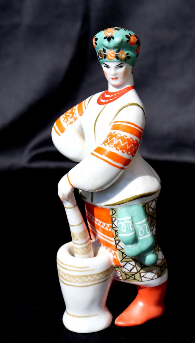 Painted Porcelain Statuette: "russian Woman With Mortar"-photo-2