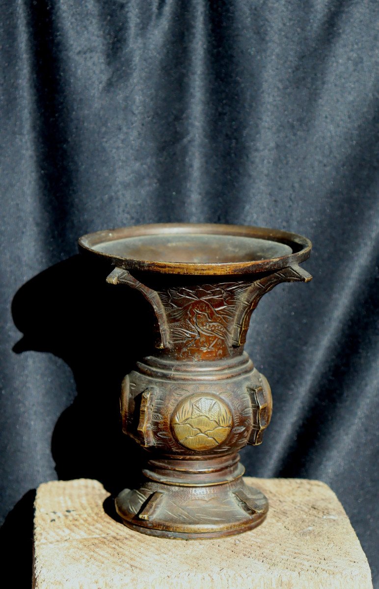 Indochine Circa 1900 : "pair Of Small Bronze Vases"-photo-4