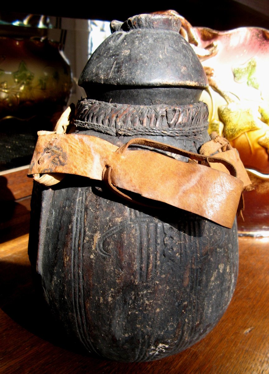 Oromo (ethiopia) : "old Monoxyl Milk Jug"-photo-3