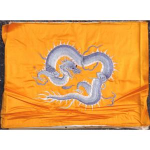 Asia Early 20th Century : “dragon Embroidery”