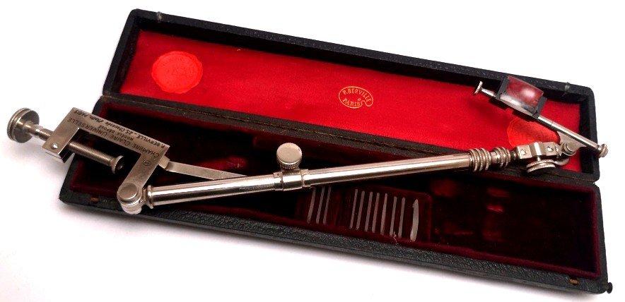 CHAMBRE CLAIRE UNIVERSELLE BERVILLE