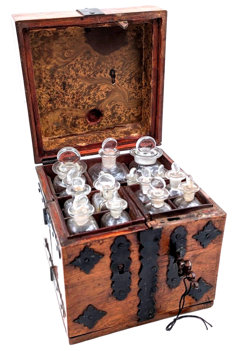 Portable Apothecary Set-photo-2