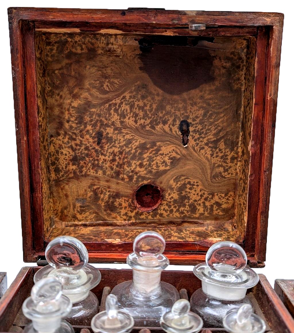 Portable Apothecary Set-photo-1