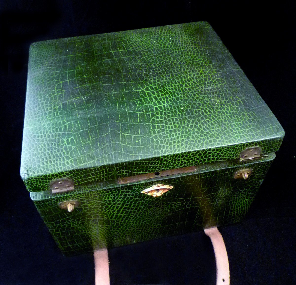 Portable Travel Pharmacy Circa 1910-1930-photo-2