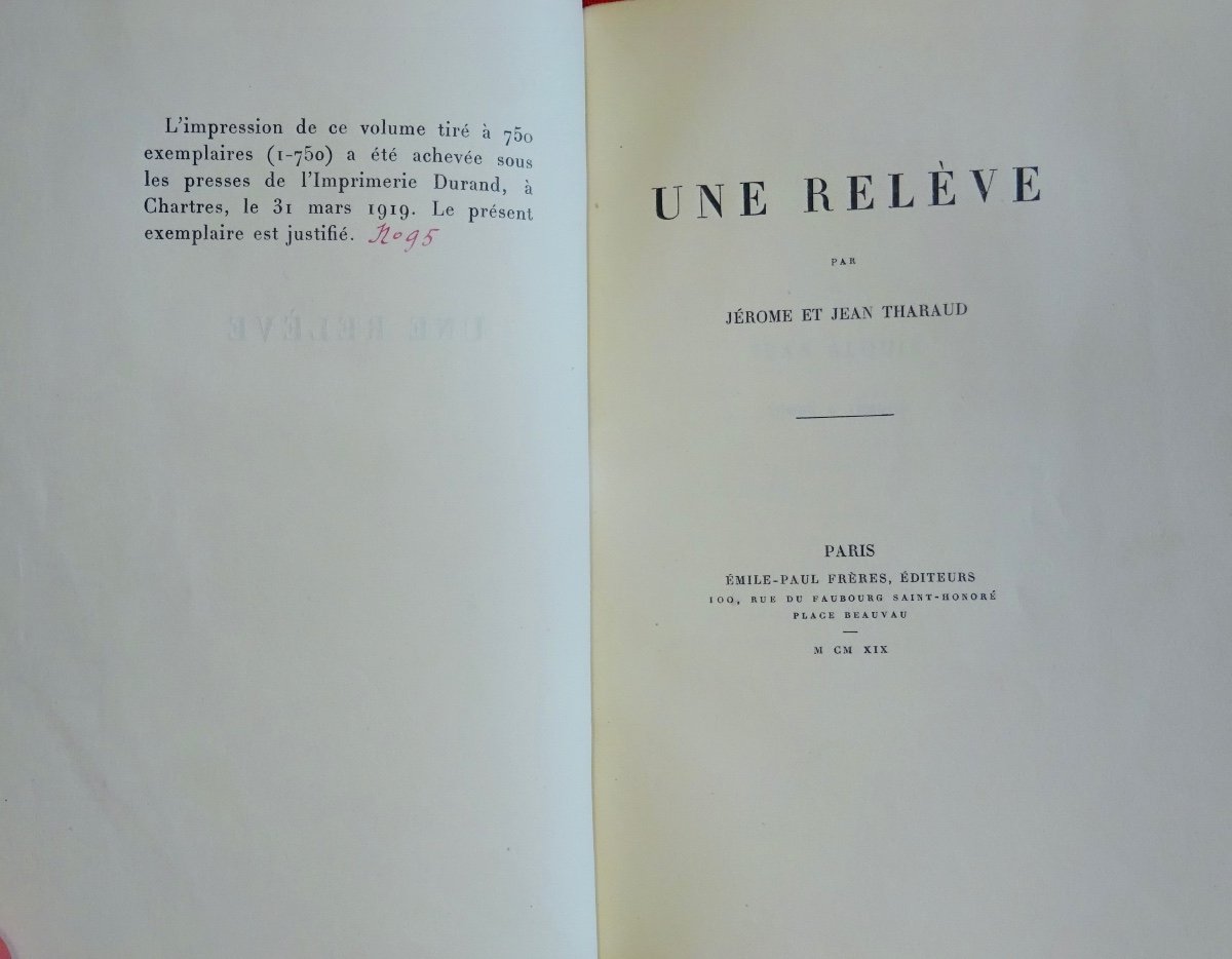 THARAUD (Jérome et Jean) - Une relève. Émile-Paul Frères, 1919 et en édition originale.-photo-2