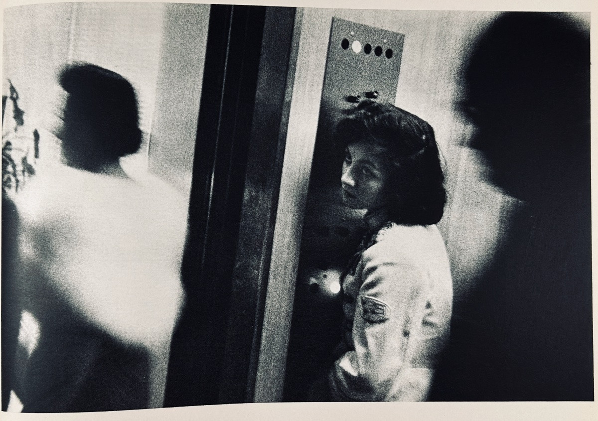 [photograph] - Bosquet And Frank - The Americans. Delpire, Essential Encyclopedia, 1958.-photo-2