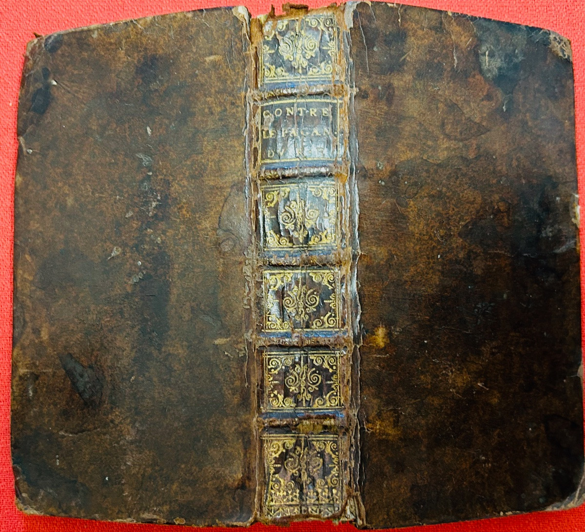 Deslyons - Singular And New Treatises Against The Paganism Of King Boit. Widow Saveux, 1670.-photo-4