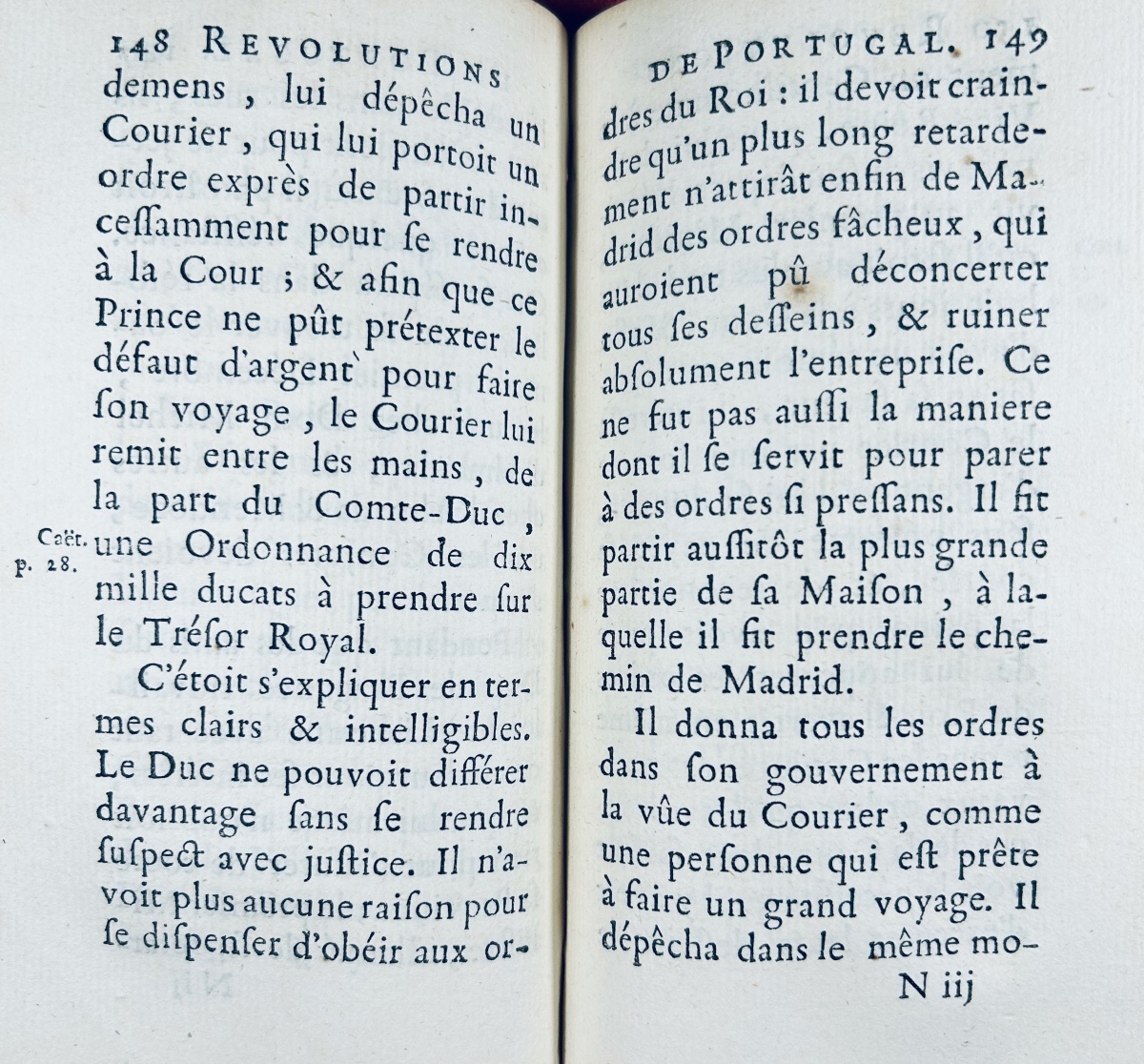 VERTOT (René Aubert de) - Révolutions de Portugal. Nyon, Didot, Quillau et Brocas, 1750.-photo-6
