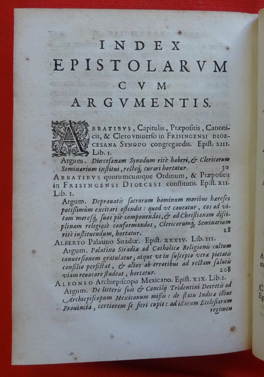 GOUBAU et PIE V - Apostolicarum Pii Quinti Pont. Max. Livre religieux imprimé par PLANTIN. 1640-photo-1