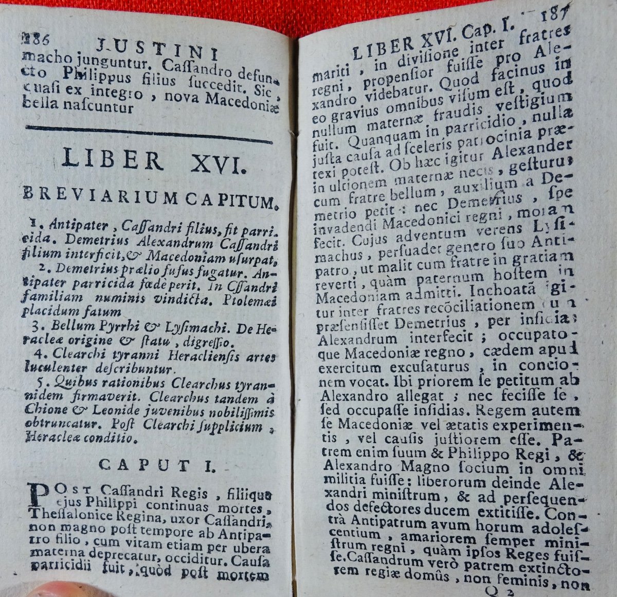 JUSTIN - Historiarum ex trogo Pompeio. Imprimé à Rouen en 1758.-photo-2