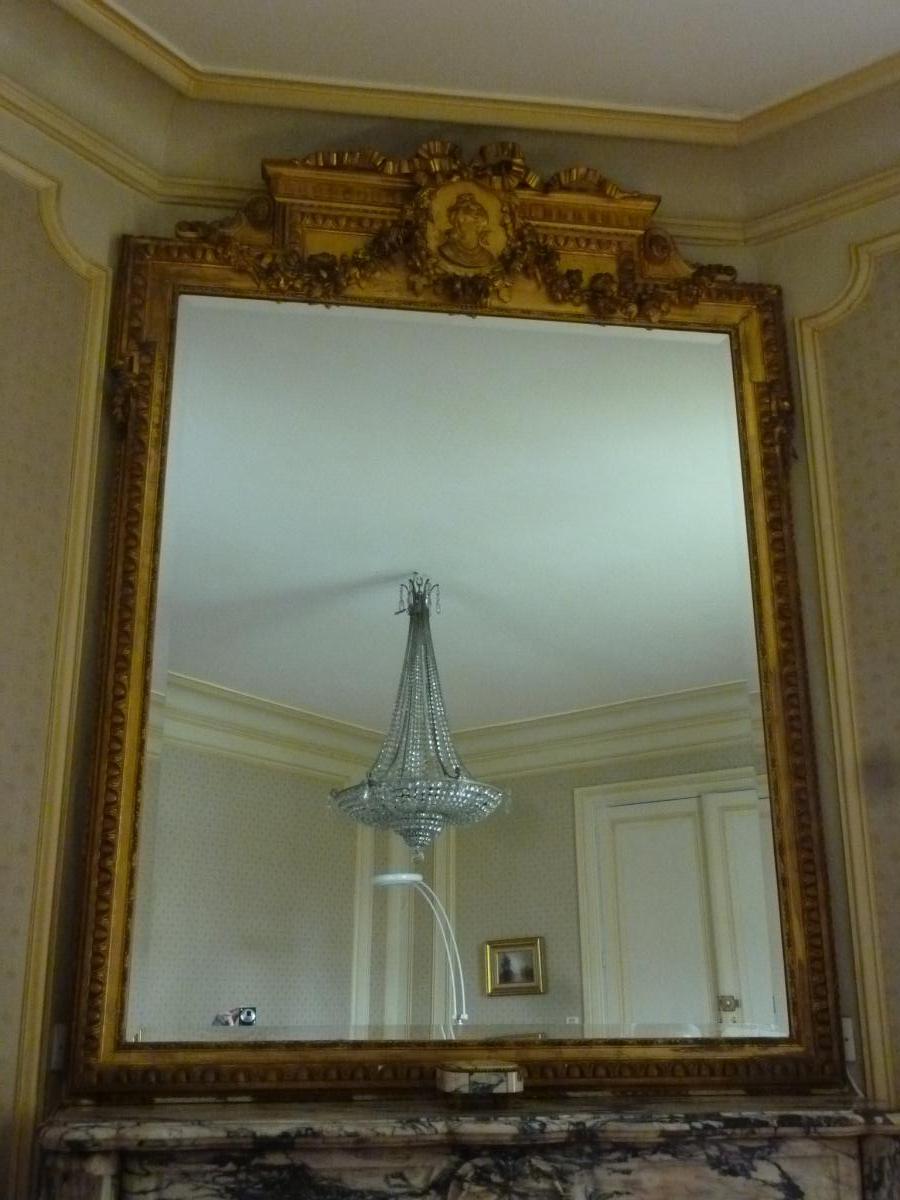 Grand Miroir Bois Et Stuc Doré à La Feuille Style Louis XVI 19ème Siècle 