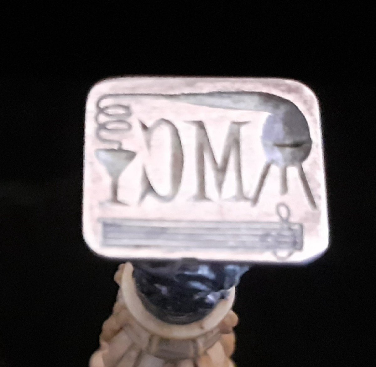 Ivory Symbolic Dog Stamp -photo-3