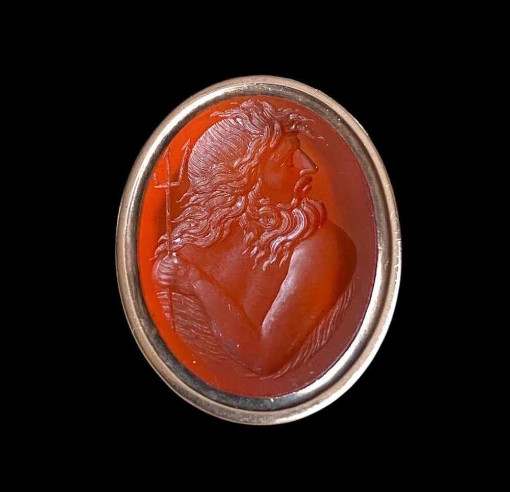 Broche ancienne or, argent et intaille en cornaline