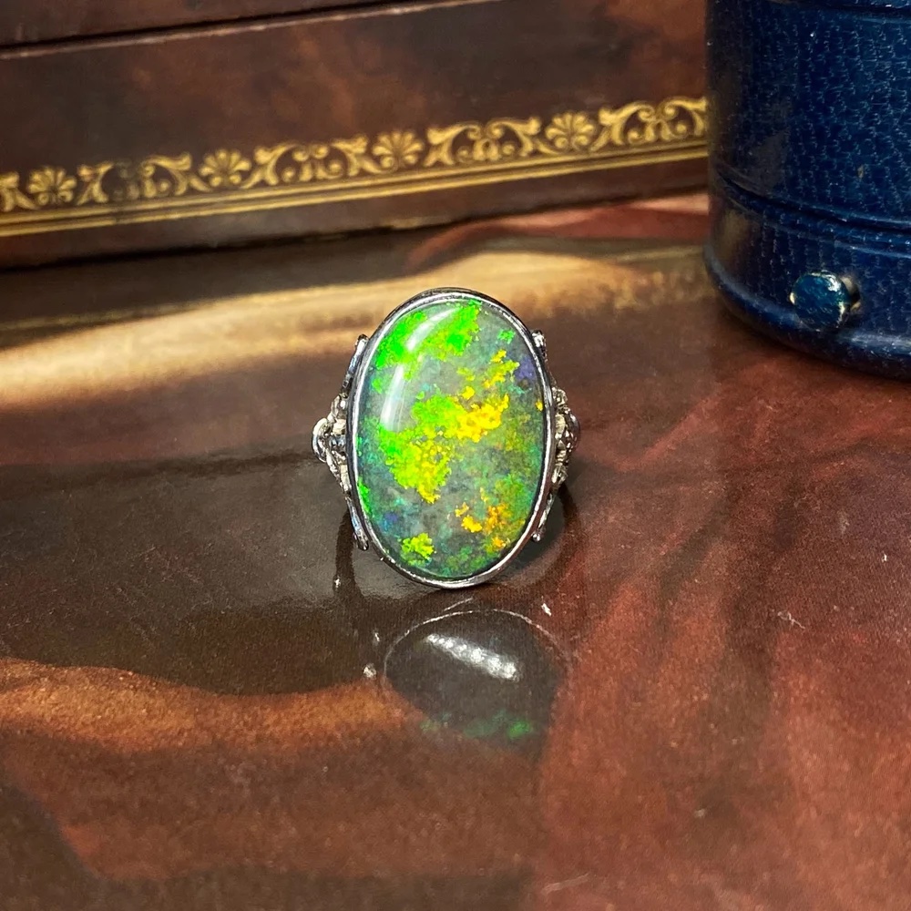 Bague ancienne en or, opale noire et diamants-photo-2