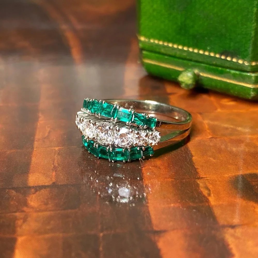 Bague vintage en or, diamants et émeraude-photo-2