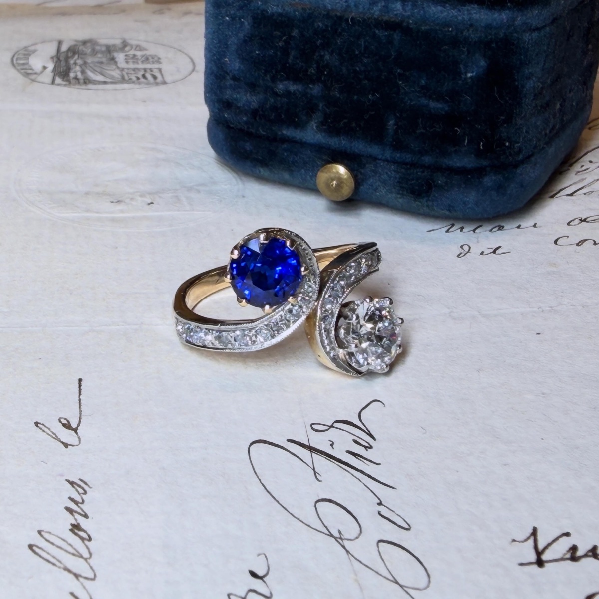 Antique Ring In Gold, Platinum, Sapphire And Diamond-photo-3