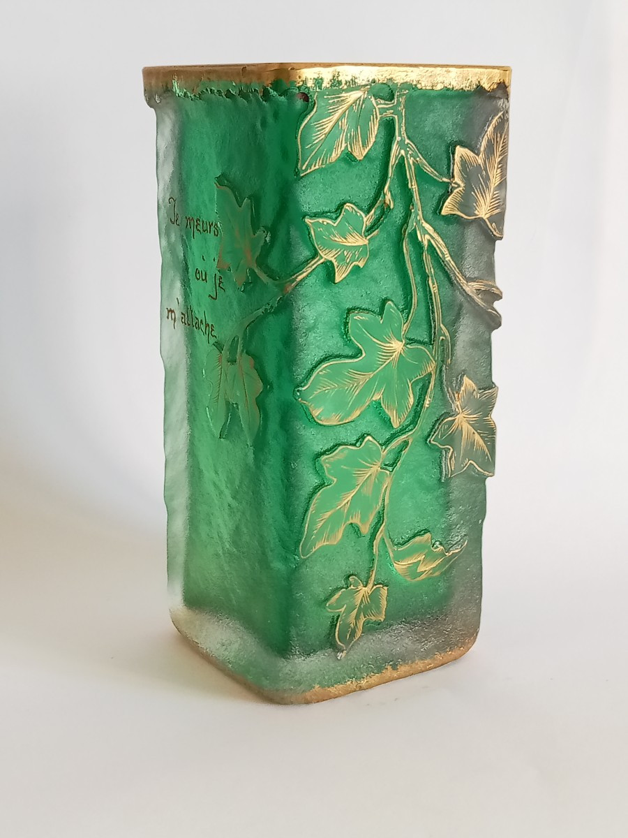 Daum "parlant" Vase, Nancy Circa 1900