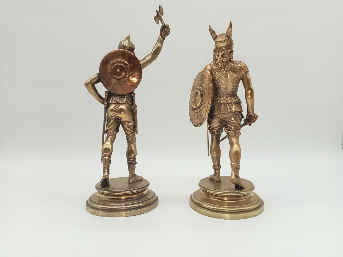"gallic Warriors," Two Bronze And Gilt Statuettes Signed Guillemin, 19th Century -photo-4