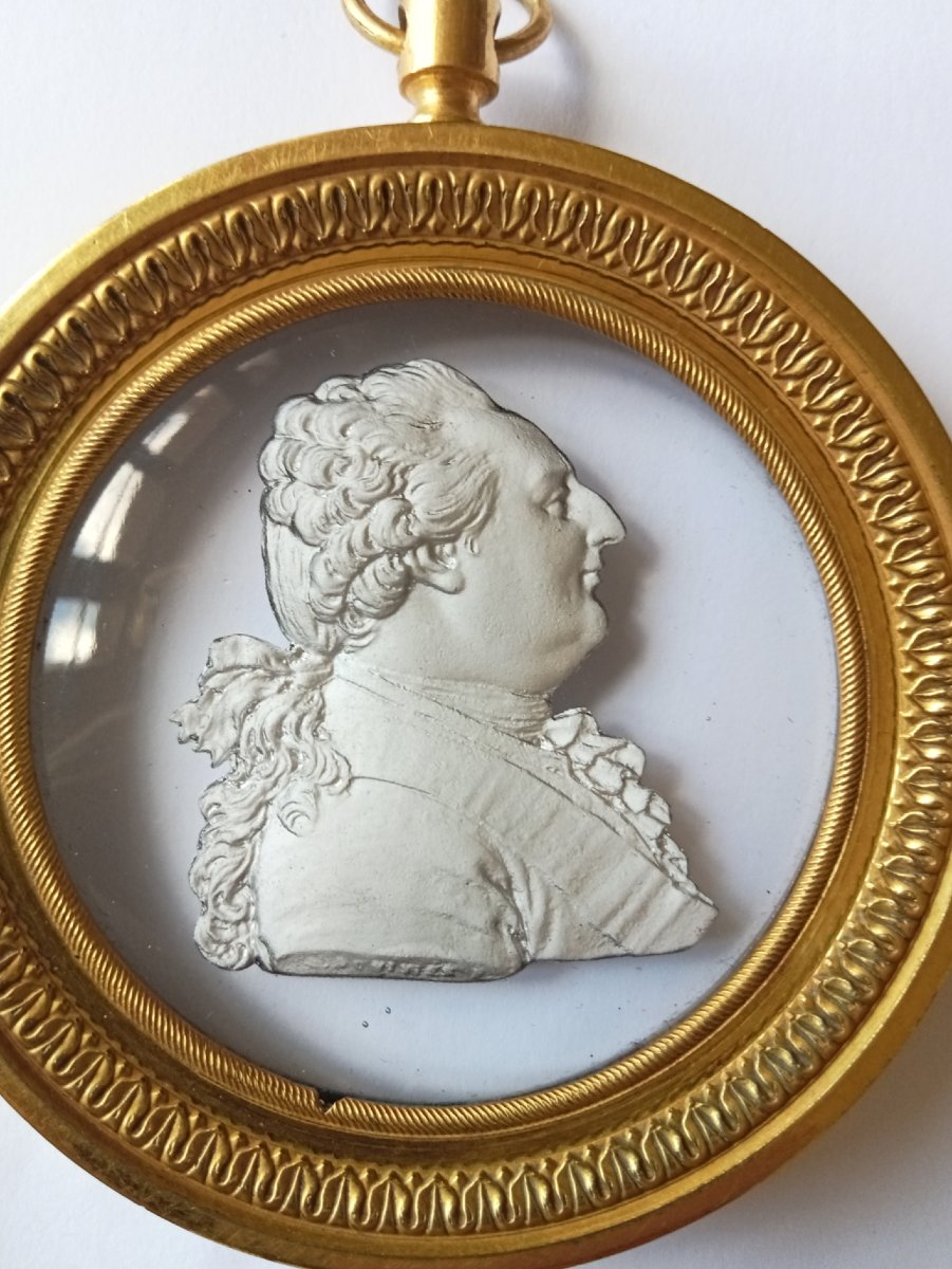 médaillon portrait du Roi Louis XVI en cristallo-cérame d'après bovinet, signé Desprez 18e, 19e-photo-2