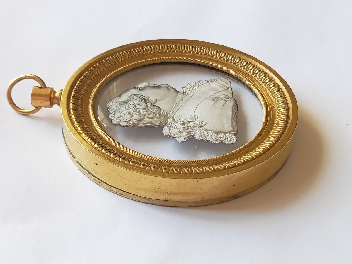 médaillon portrait du Roi Louis XVI en cristallo-cérame d'après bovinet, signé Desprez 18e, 19e-photo-2