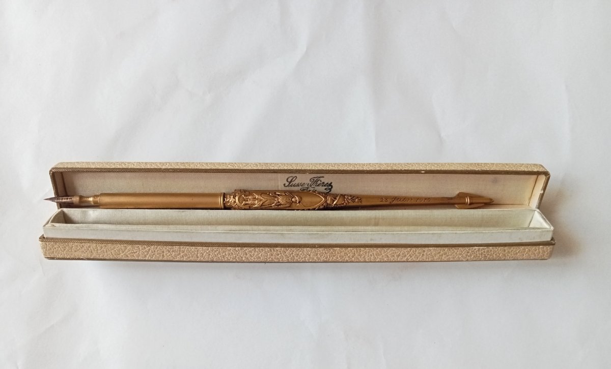 stylo porte-plume commémoratif du traité de Versailles 28 juin 1919 Susse Frères, WW1, écrin 