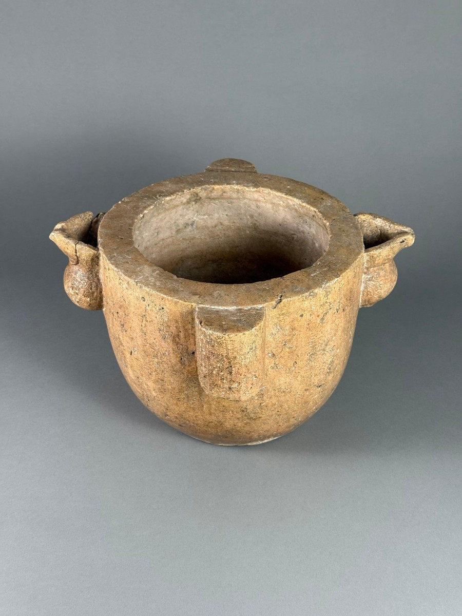 Yellow Marble Mortar From Torri Del Benaco - 16th Century