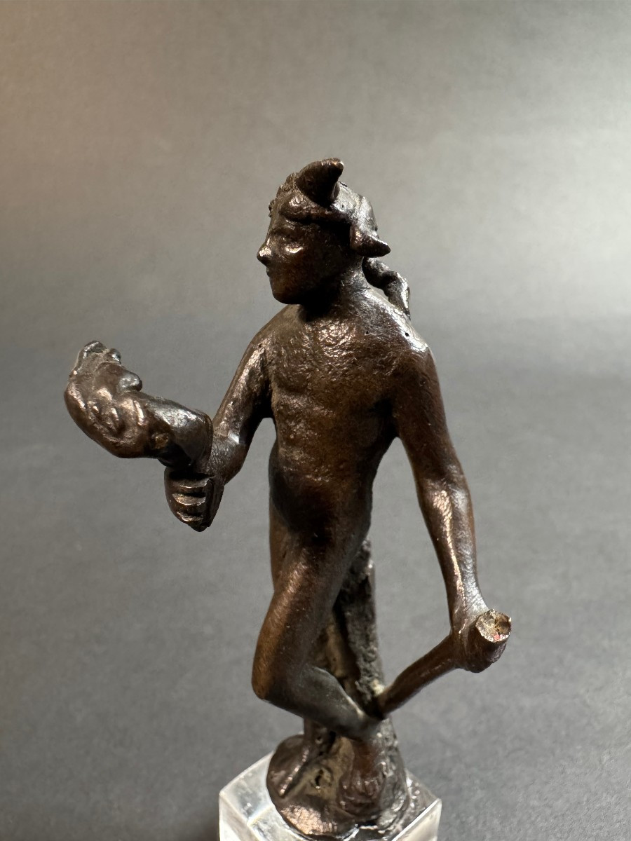 Petite sculpture florentine en bronze représentant un satyre - XVIe siècle-photo-1