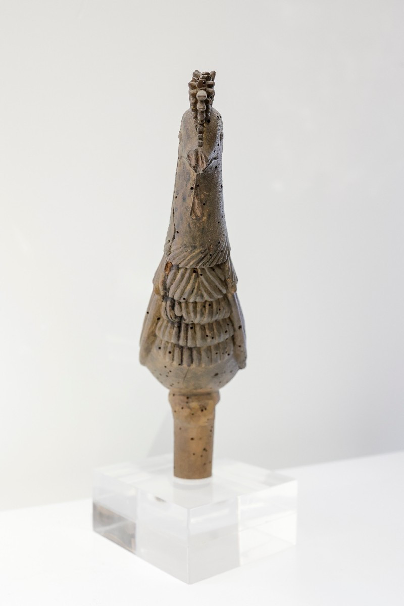 Bouchon de tonneau en bois avec traces de polychromie - France, XVIIIe siècle-photo-3