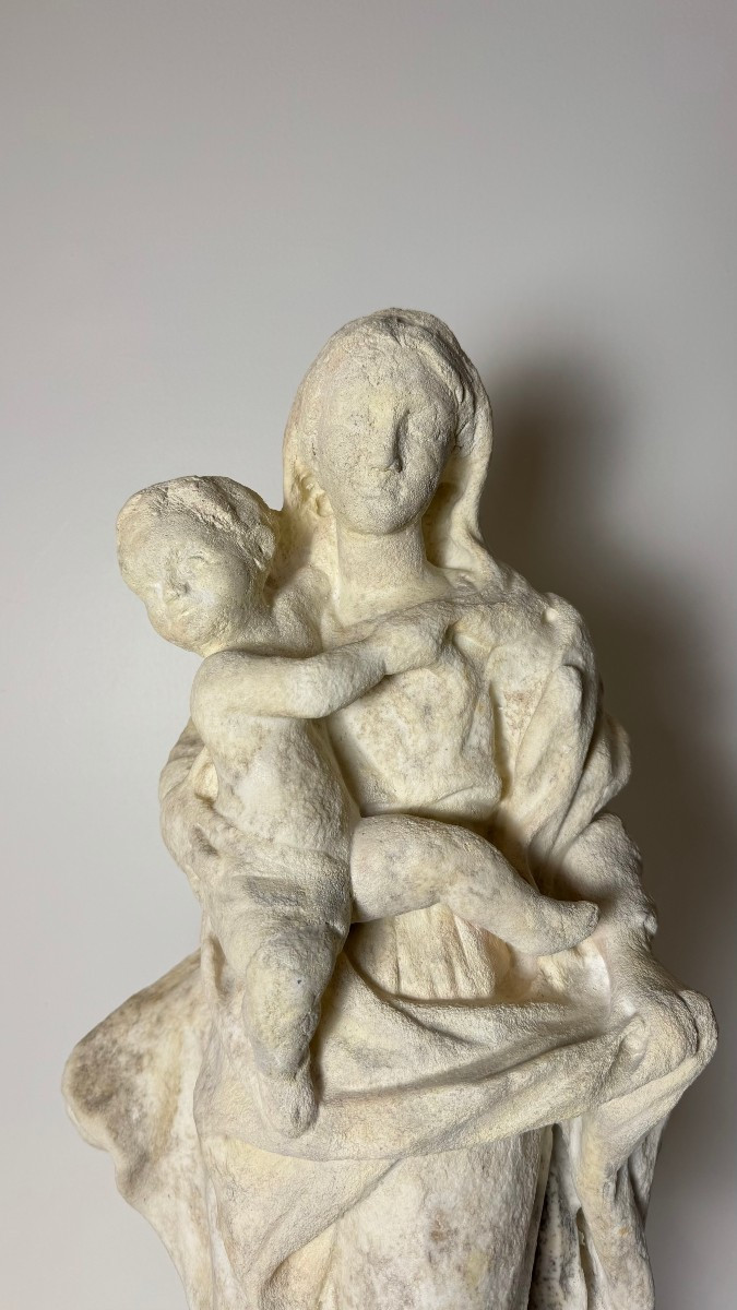 Vierge à l'Enfant en marbre statuaire - XVIe siècle-photo-2