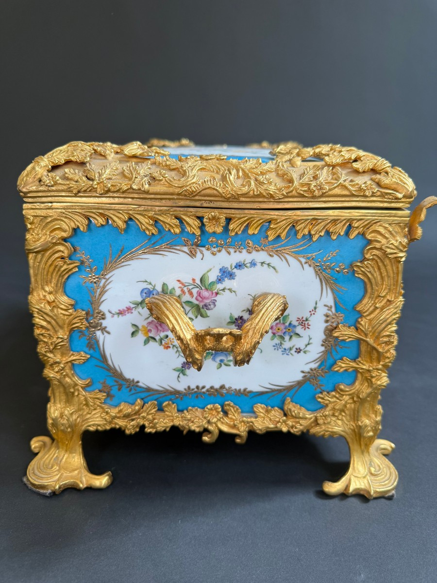Coffret en porcelaine et bronze doré - France, XIXe siècle-photo-5