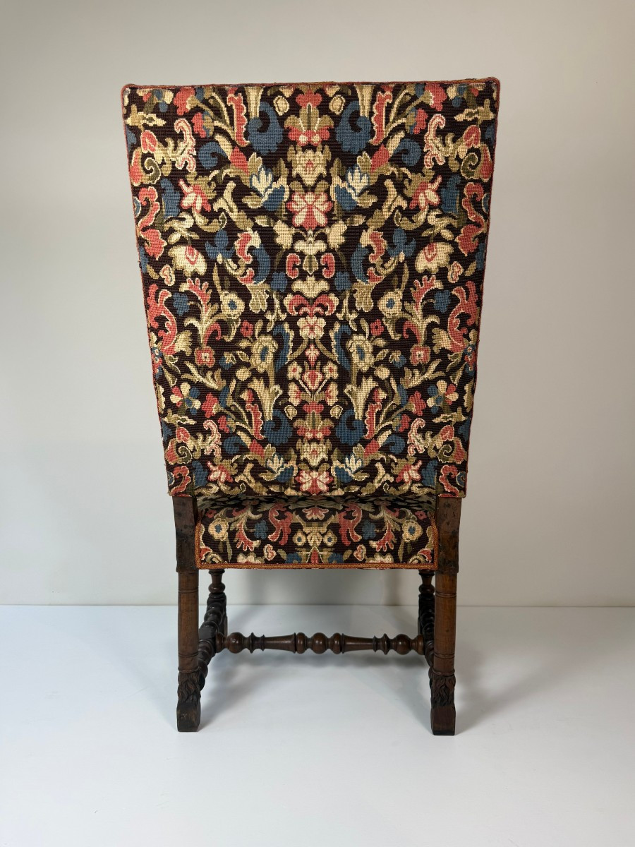 Carved Walnut Armchair - 17th Century, Lombardy -photo-6