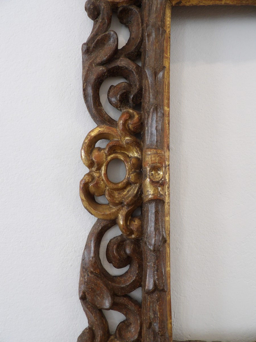 Cadre en bois doré et bronzé - XVIIe siècle, Italie centrale -photo-1