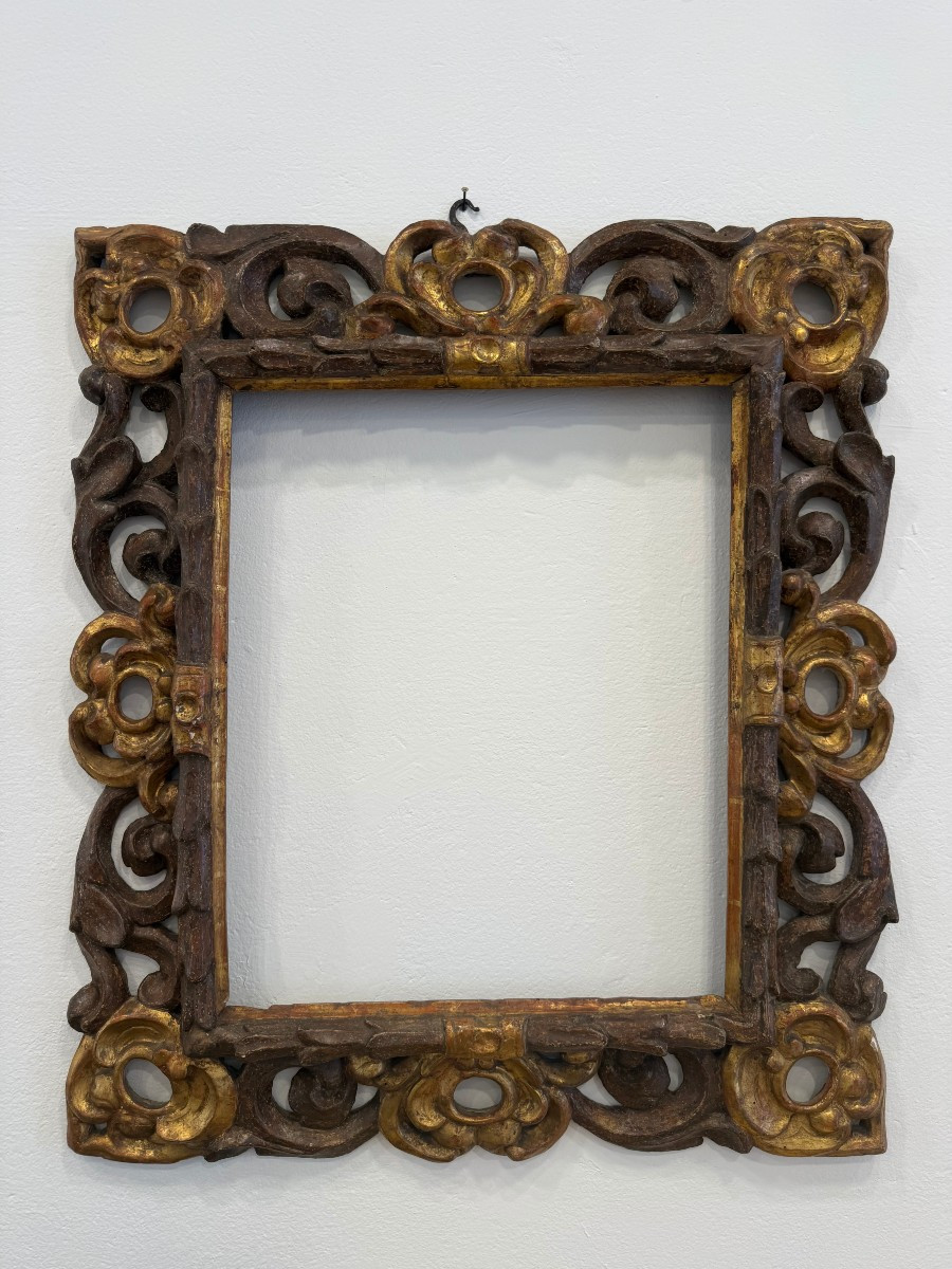 Cadre en bois doré et bronzé - XVIIe siècle, Italie centrale 