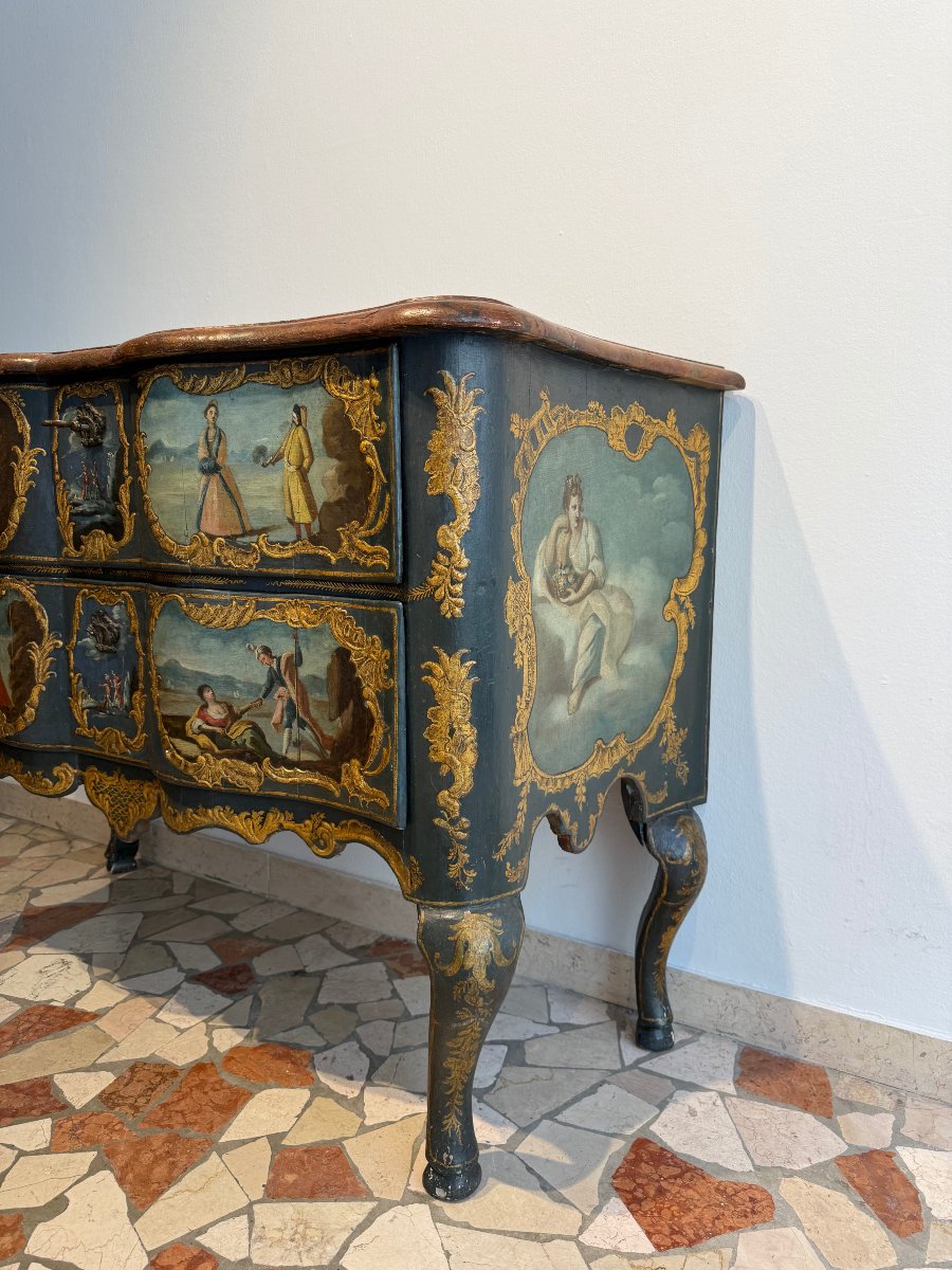 Lacquered And Painted Chest Of Drawers - First Half Of The 18th Century. Sicily-photo-6