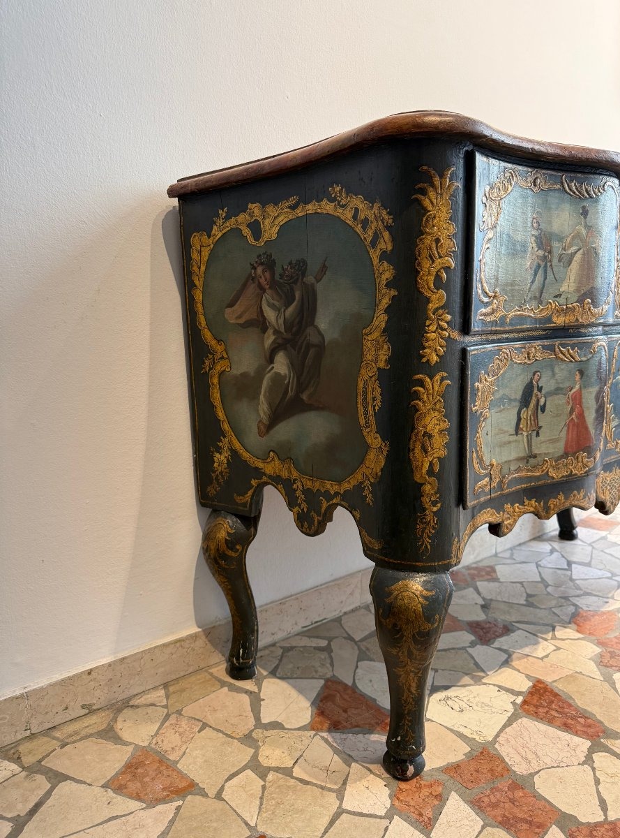 Lacquered And Painted Chest Of Drawers - First Half Of The 18th Century. Sicily-photo-7