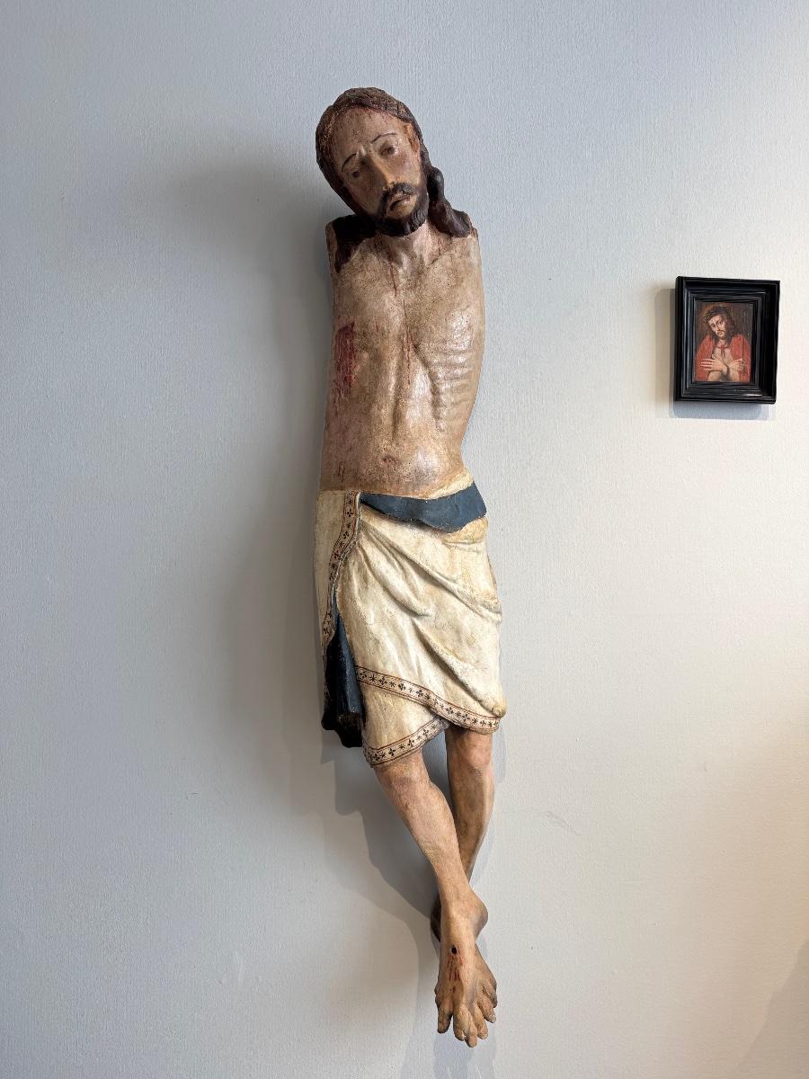 Sculpture en bois polychrome représentant le Christ - début du XIVe siècle. Toscane