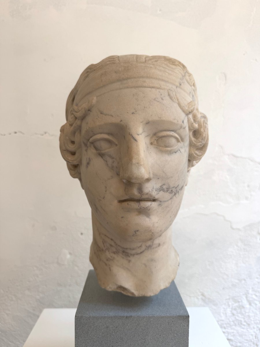 Sculpture en marbre représentant la tête d'une jeune femme - seconde moitié du XIXe siècle-photo-4