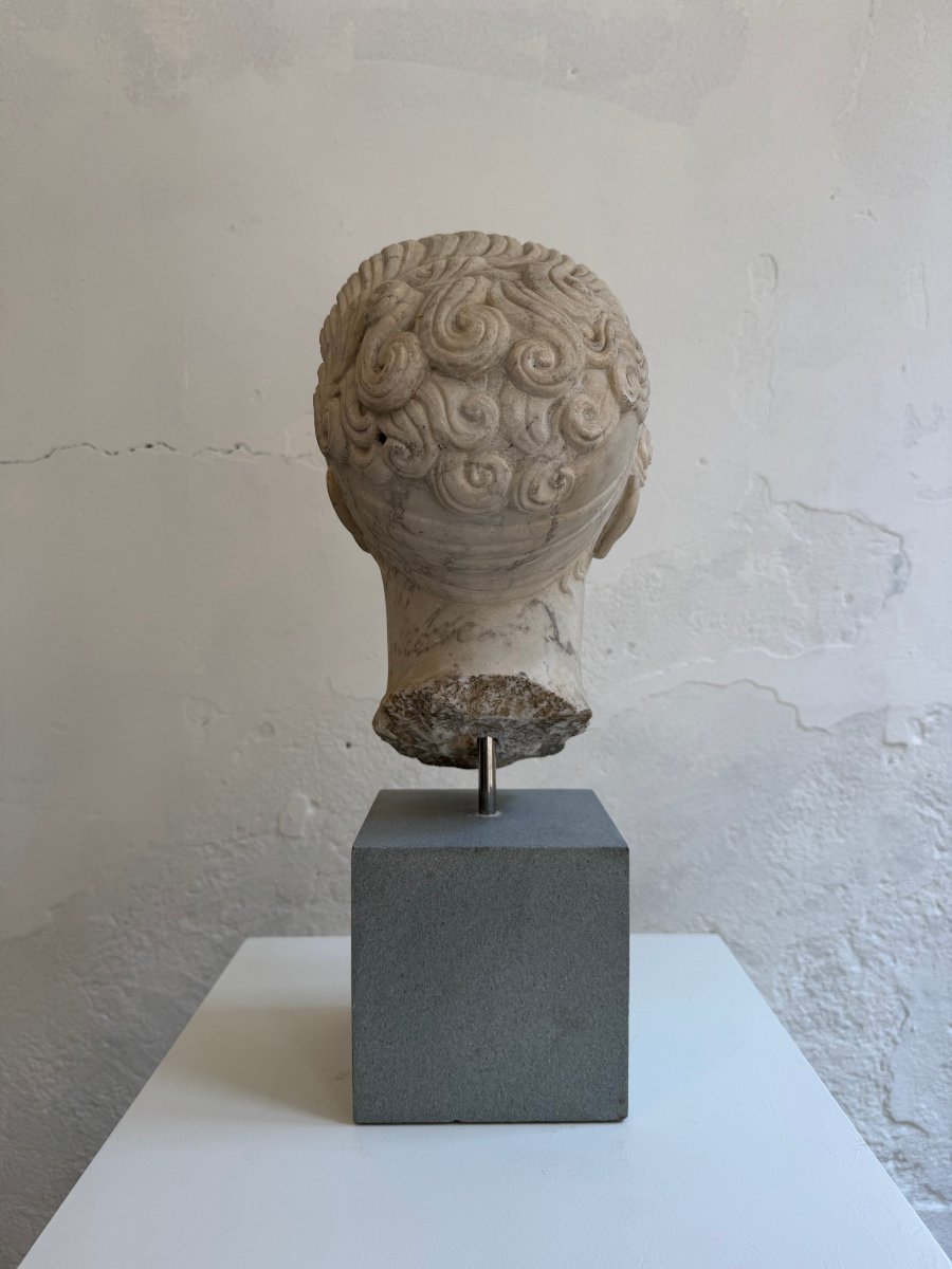 Sculpture en marbre représentant la tête d'une jeune femme - seconde moitié du XIXe siècle-photo-7