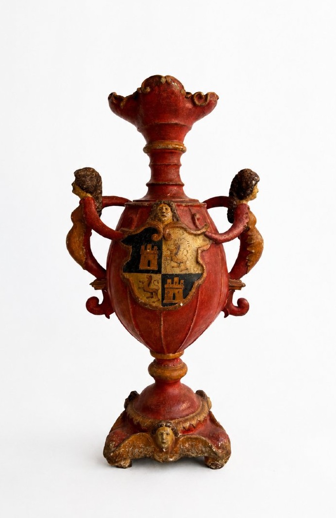 Bougeoir baroque en bois laqué et peint et plâtre - XVIIe siècle. Espagne
