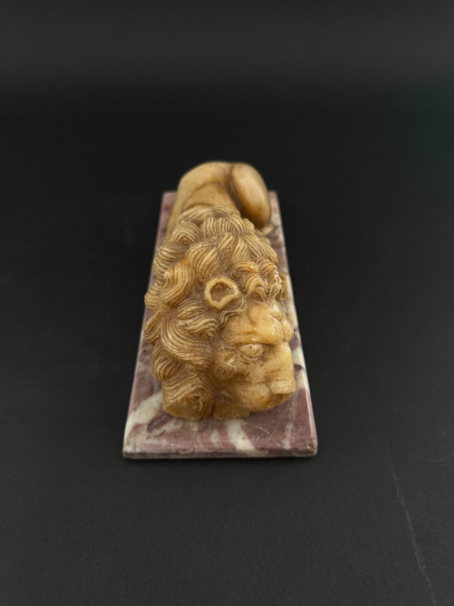Alabaster Sculpture Depicting A Lion With A Marble Base—18th Century. Tuscany-photo-2